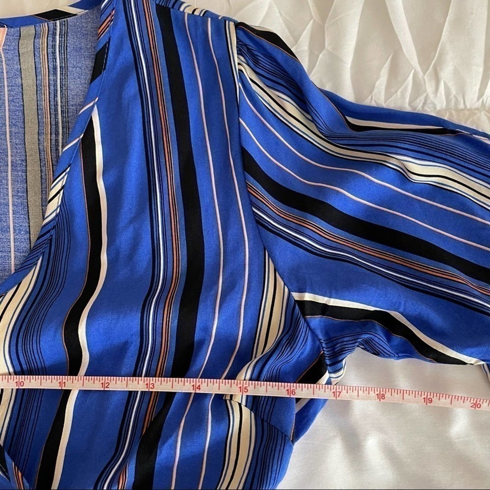 Band of Gypsies Blue Striped Ruffle Wrap Dress Size Medium - Picture 7 of 13